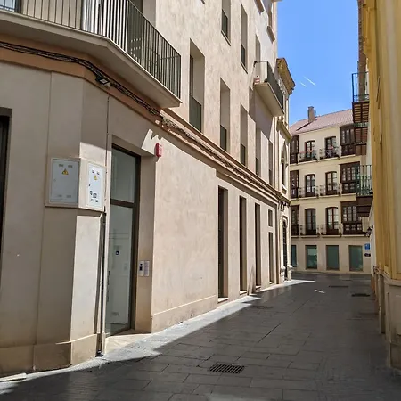 One Bedroom, Bed, Sofa Bed, Home-office, Modern, Quiet, Fully Equipped, Powerful Ac, 300 Mbps Fibre, Washer And Dryer * Malaga